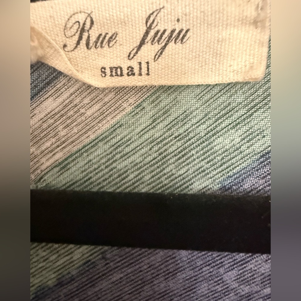 Chic Striped Long Sleeve Women's Top - Picture 3 of 3